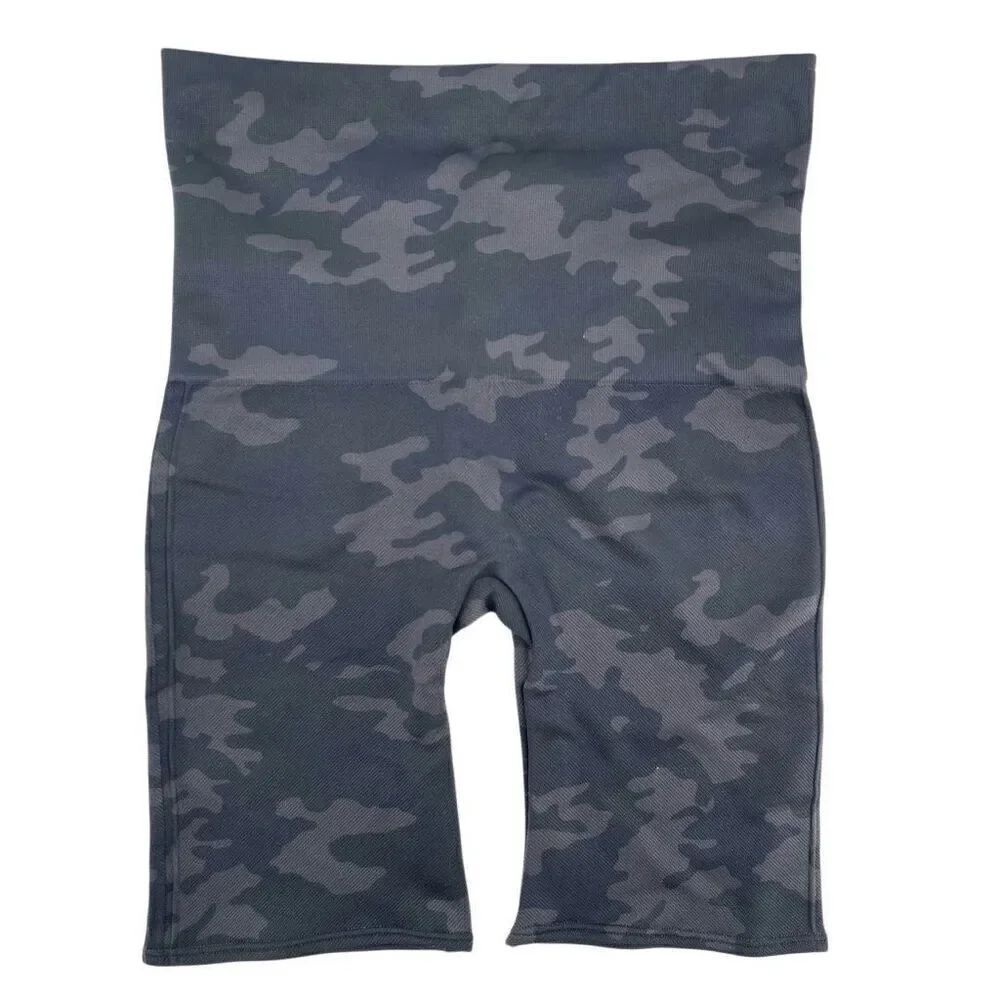 Spanx Lamn Black Camo Women’s Seamless Shaping Pull-On Bike Shorts Small